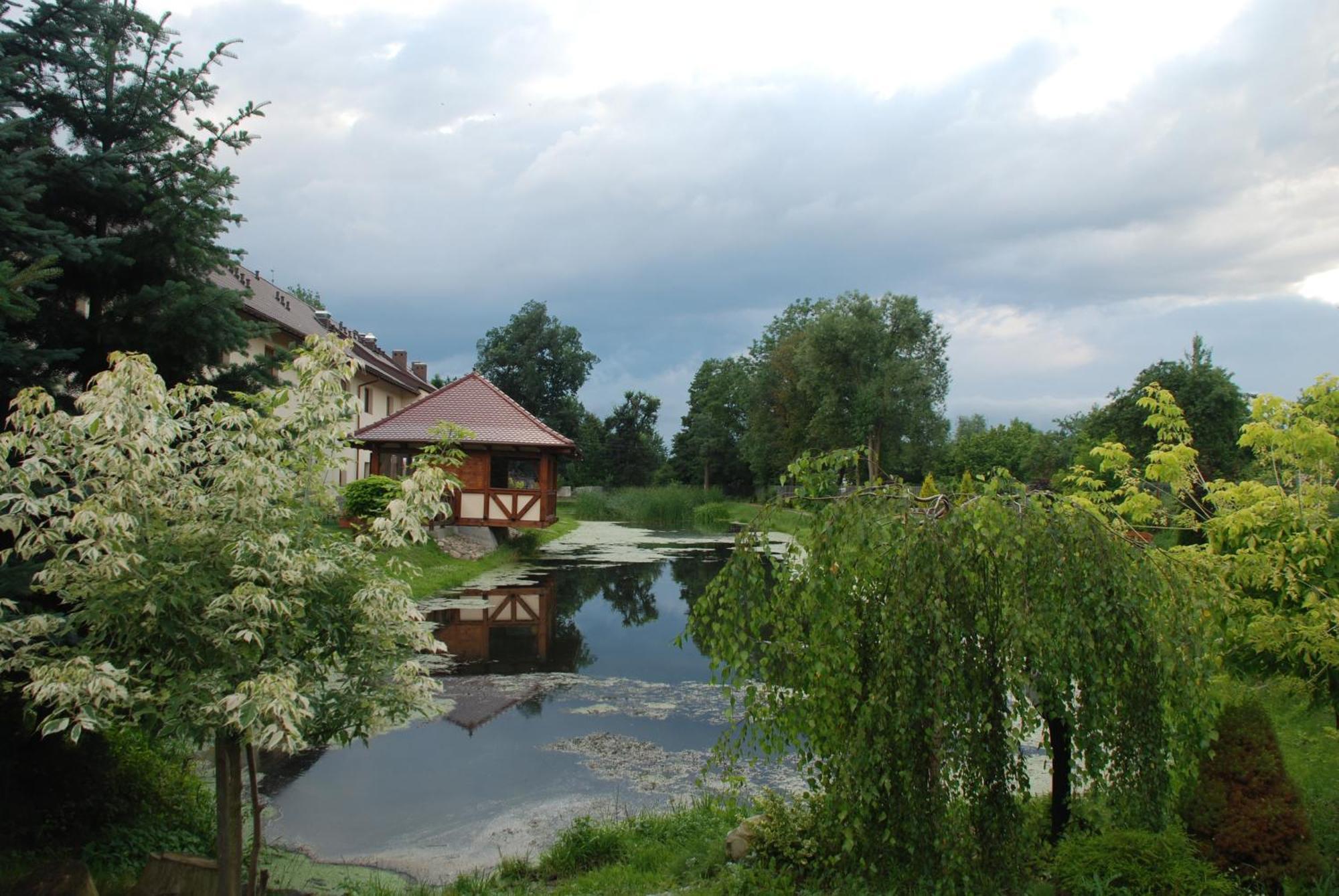 Hotel Karczyce Buitenkant foto