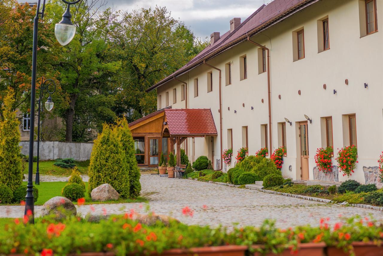 Hotel Karczyce Buitenkant foto