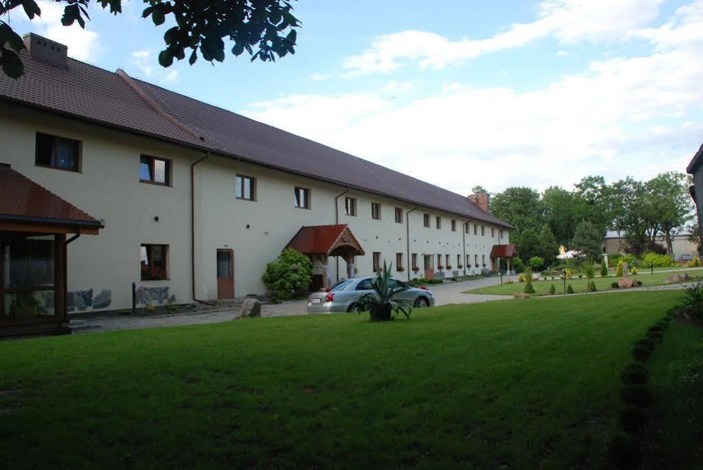 Hotel Karczyce Buitenkant foto